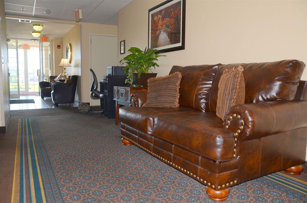 Candlewood By Ihg Hotel