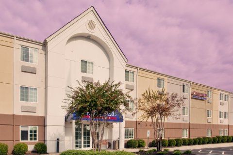 Candlewood By Ihg Hotel 2*